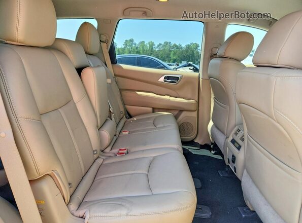 5N1DR2MN1HC642306 2017 NISSAN PATHFINDER Белый Вид задней части салона