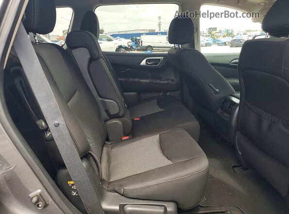 5N1DR2MN1HC676357 2017 NISSAN PATHFINDER Gray Rear interior view