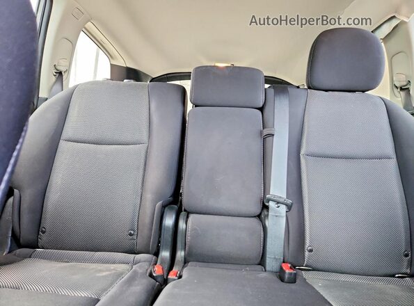 5N1DR2MN1HC909010 2017 NISSAN PATHFINDER Gray Widok tylnych siedzeń