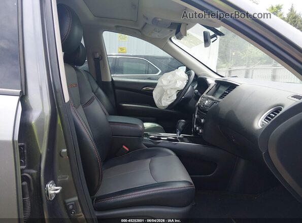 5N1DR2MN1KC642085 2019 NISSAN PATHFINDER Серый Вид салона спереди