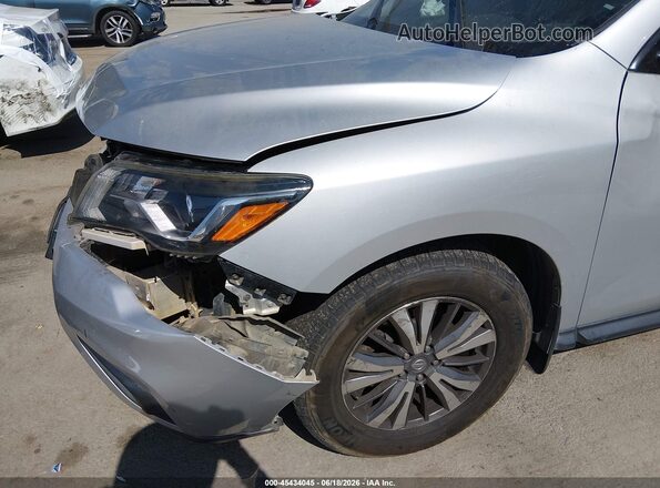 5N1DR2MN2JC658231 2018 NISSAN PATHFINDER Silver 