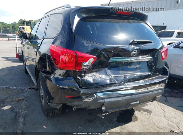 5N1DR2MN3JC659226 2018 NISSAN PATHFINDER Black Widok z przodu