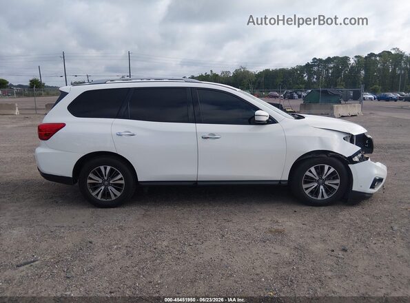 5N1DR2MN4JC604140 2018 NISSAN PATHFINDER Black Rear interior view