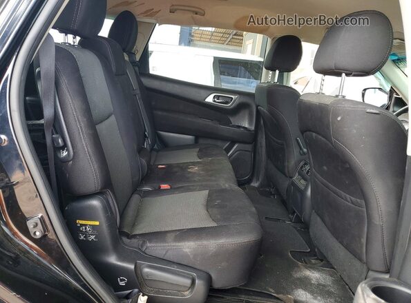 5N1DR2MN5HC614556 2017 NISSAN PATHFINDER Black Вид задньої частини салону