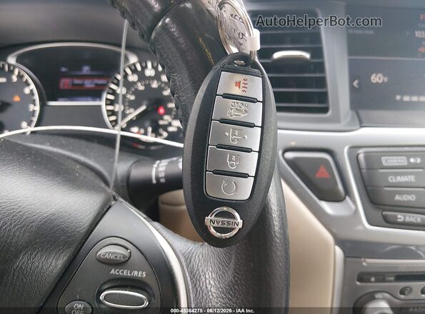 5N1DR2MN5HC684767 2017 NISSAN PATHFINDER Белый Вид панели приборов
