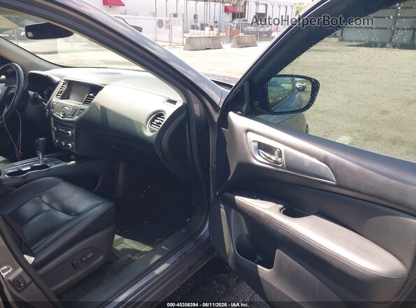 5N1DR2MN7HC660390 2017 NISSAN PATHFINDER Black Vista interior delantera