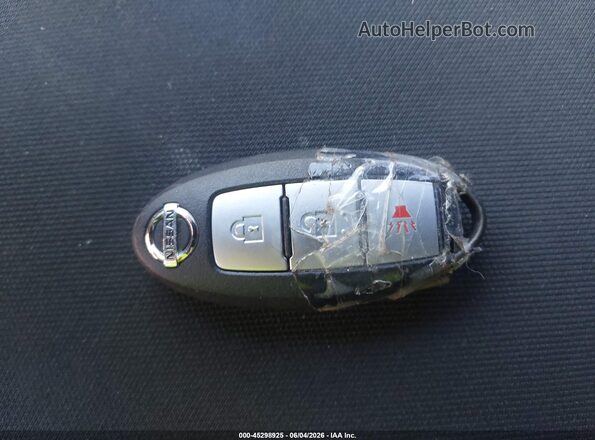 5N1DR2MN8HC602871 2017 NISSAN PATHFINDER Silver Widok deski rozdzielczej