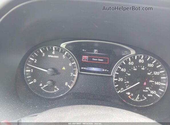5N1DR2MN8KC651950 2019 NISSAN PATHFINDER Silver Widok tylnych siedzeń