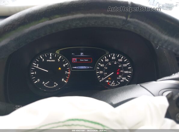 5N1DR2MNXJC678758 2018 NISSAN PATHFINDER Pewter Widok tylnych siedzeń