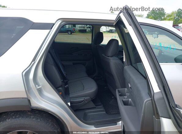 5N1DR3AC3SC277966 2025 NISSAN PATHFINDER Silver 