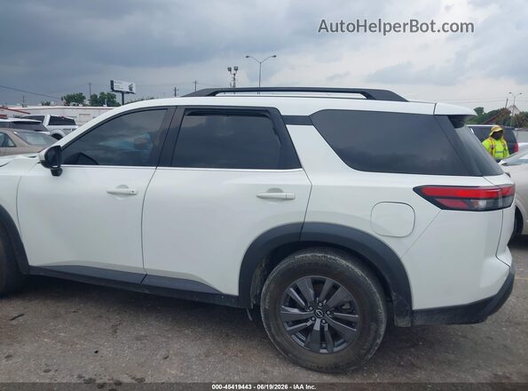 5N1DR3BA7NC228836 2022 NISSAN PATHFINDER White Вид задньої частини салону