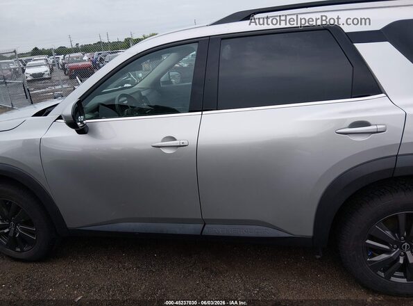 5N1DR3BC1PC247676 2023 NISSAN PATHFINDER Silver სალონის 360-გრადუსიანი ხედი