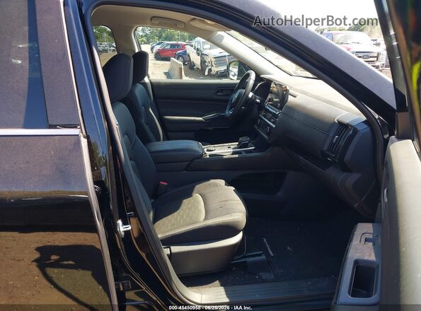 5N1DR3BC1RC292068 2024 NISSAN PATHFINDER Черный Вид салона спереди