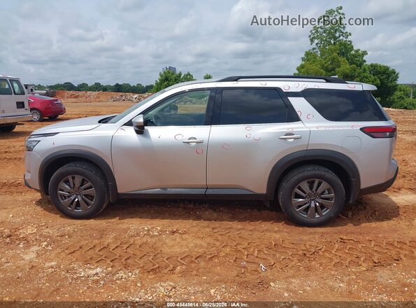 5N1DR3BC3SC292871 2025 NISSAN PATHFINDER Silver Widok wnętrza 360 stopni