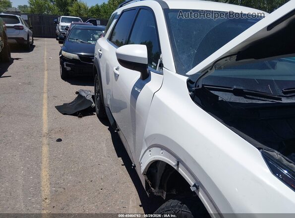 5N1DR3BC8PC242412 2023 NISSAN PATHFINDER Белый Вид спереди