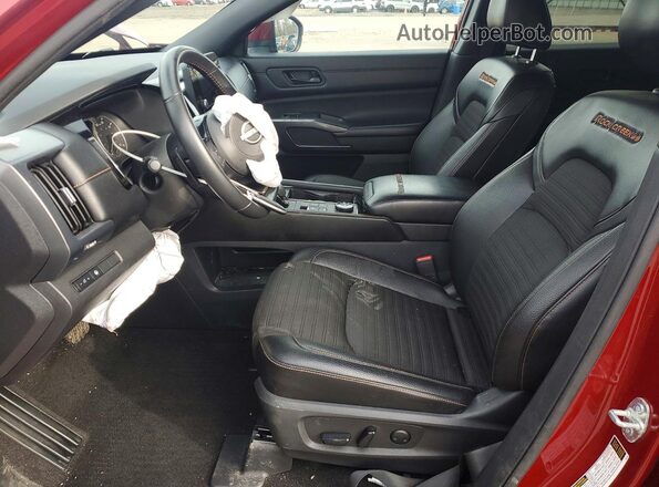 5N1DR3BD3PC264200 2023 NISSAN PATHFINDER Red Vista interior delantera