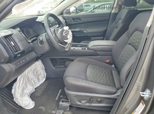 5N1DR3BD6SC252907 2025 NISSAN PATHFINDER Gray Front interior view