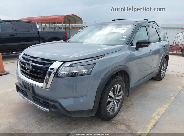 5N1DR3CA8PC276556 2023 NISSAN PATHFINDER Gray Առջևի ձախ երեք քառորդ տեսարան