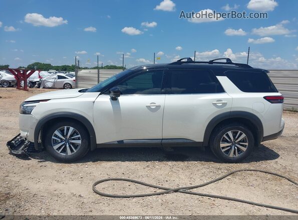 5N1DR3CC2RC295107 2024 NISSAN PATHFINDER White 360 interior view