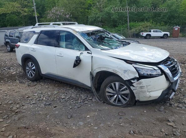5N1DR3CC8RC312850 2024 NISSAN PATHFINDER White Delantero derecho