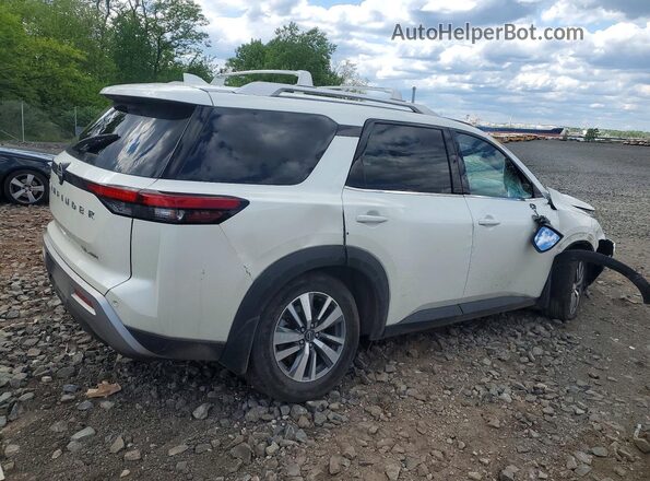5N1DR3CC8RC312850 2024 NISSAN PATHFINDER White Trasero derecho