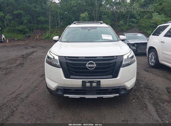 5N1DR3CD0PC229466 2023 NISSAN PATHFINDER White Vista interior trasera