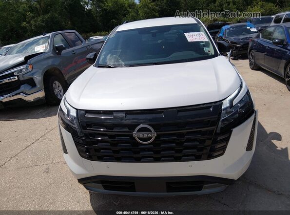 5N1DR3CS1TC215360 2026 NISSAN PATHFINDER White Вид задньої частини салону