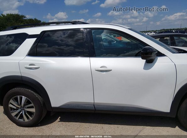 5N1DR3CS1TC215360 2026 NISSAN PATHFINDER White Панорамний вид салону 360°