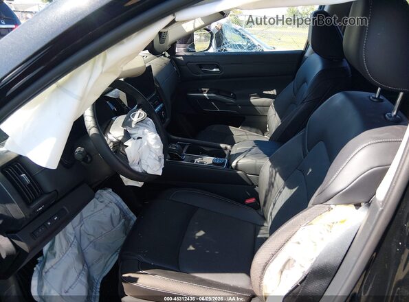 5N1DR3CT5TC213653 2026 NISSAN PATHFINDER Black Front interior view