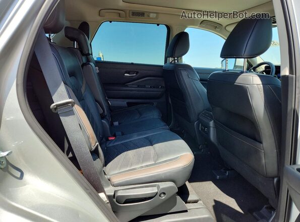 5N1DR3DG1SC211527 2025 NISSAN PATHFINDER Silver 
