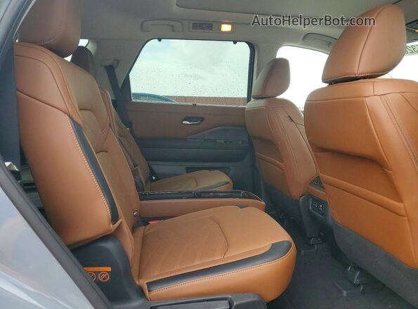 5N1DR3DH2SC264844 2025 NISSAN PATHFINDER Gray უკანა სალონის ხედი