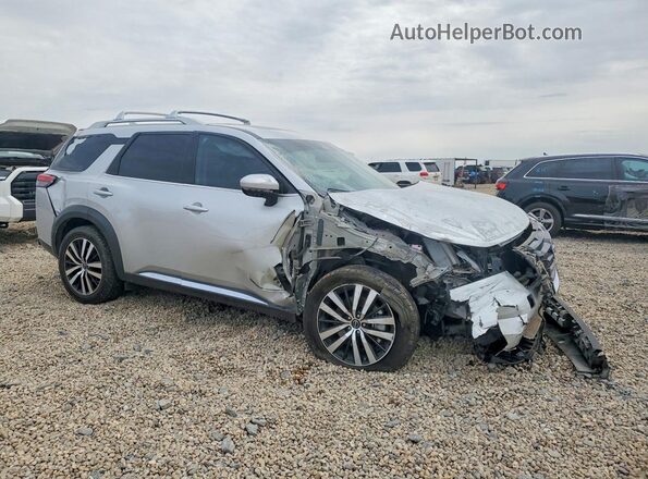 5N1DR3DH9PC252844 2023 NISSAN PATHFINDER Silver Delantero derecho