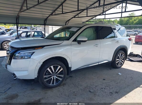 5N1DR3DJ1SC215315 2025 NISSAN PATHFINDER White Rear interior view