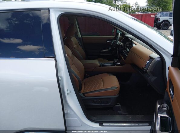 5N1DR3DJ5SC219481 2025 NISSAN PATHFINDER White წინა სალონის ხედი