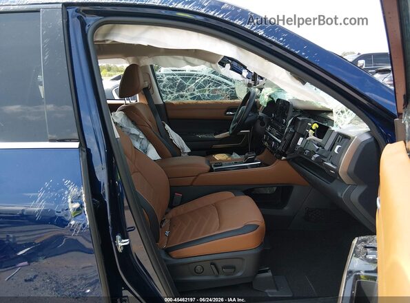 5N1DR3DJ9SC307594 2025 NISSAN PATHFINDER Blue Vista interior delantera