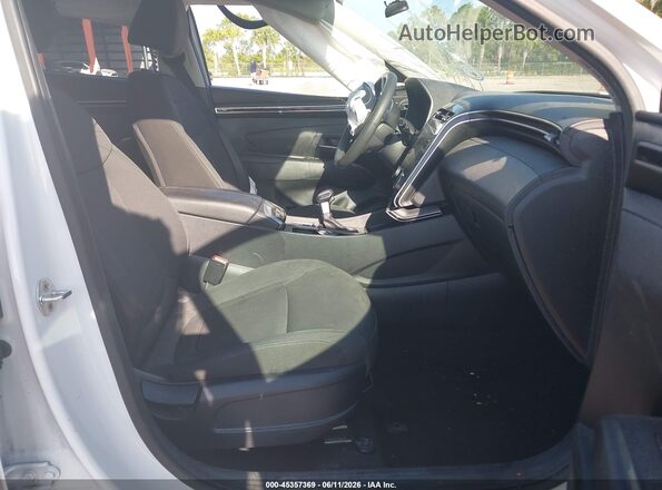 5NMJB3AE0NH068770 2022 HYUNDAI TUCSON White Front interior view