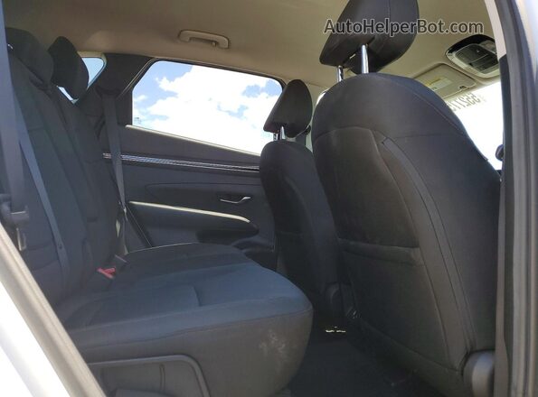 5NMJB3AE9NH031443 2022 HYUNDAI TUCSON White Vista interior trasera