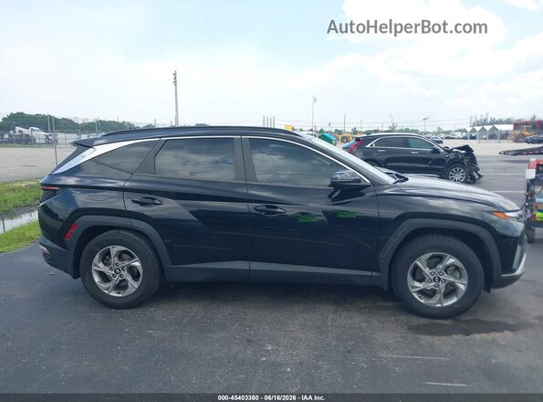 5NMJB3AEXNH045979 2022 HYUNDAI TUCSON Black Rear interior view
