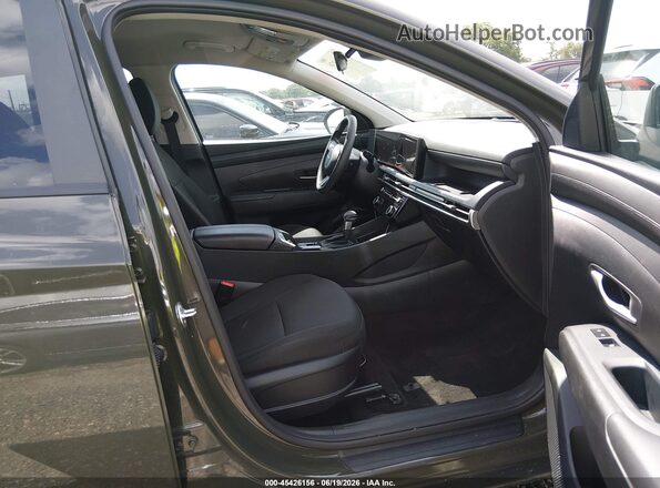 5NMJB3DE3SH466305 2025 HYUNDAI TUCSON Green Front interior view