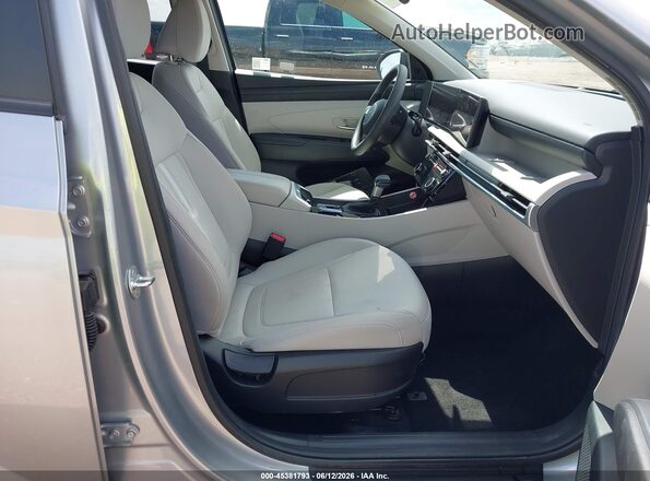 5NMJB3DE4SH493383 2025 HYUNDAI TUCSON Серебряный Вид салона спереди
