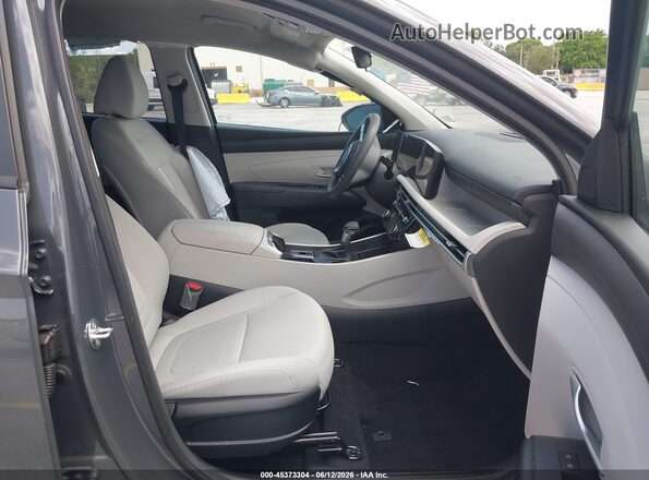 5NMJB3DE7SH592845 2025 HYUNDAI TUCSON Gray Widok wnętrza z przodu
