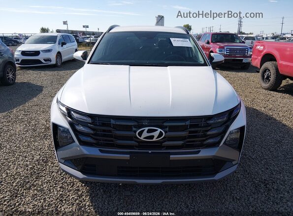 5NMJB3DE7TH612464 2026 HYUNDAI TUCSON White Rear interior view