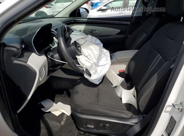 5NMJBCAE0PH197806 2023 HYUNDAI TUCSON White Front interior view
