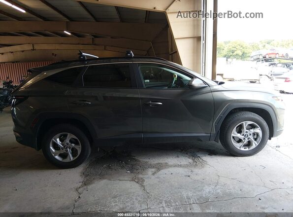 5NMJBCAE4NH132499 2022 HYUNDAI TUCSON Gray Rear interior view