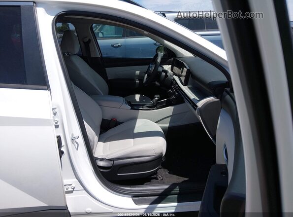 5NMJBCDEXSH558642 2025 HYUNDAI TUCSON White წინა სალონის ხედი