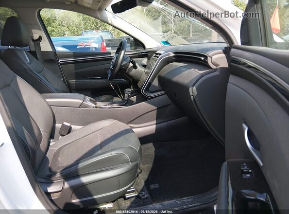 5NMJCCAE3NH125962 2022 HYUNDAI TUCSON White Vista interior delantera