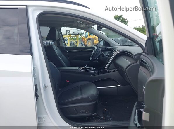 5NMJECAE2NH148000 2022 HYUNDAI TUCSON White Вид салону спереду