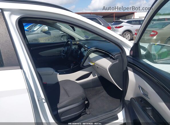 5NMJF3AE6NH009016 2022 HYUNDAI TUCSON White Вид салону спереду