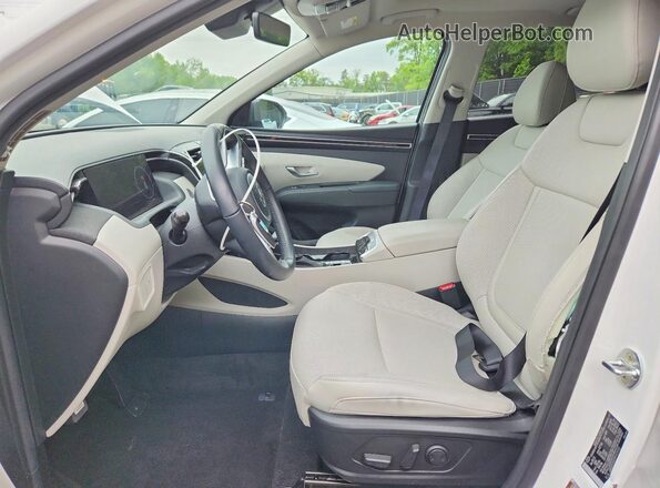 5NMJF3AE9PH219130 2023 HYUNDAI TUCSON Белый Вид салона спереди