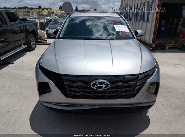 5NMJF3DEXRH360142 2024 HYUNDAI TUCSON Silver Widok wnętrza z tyłu